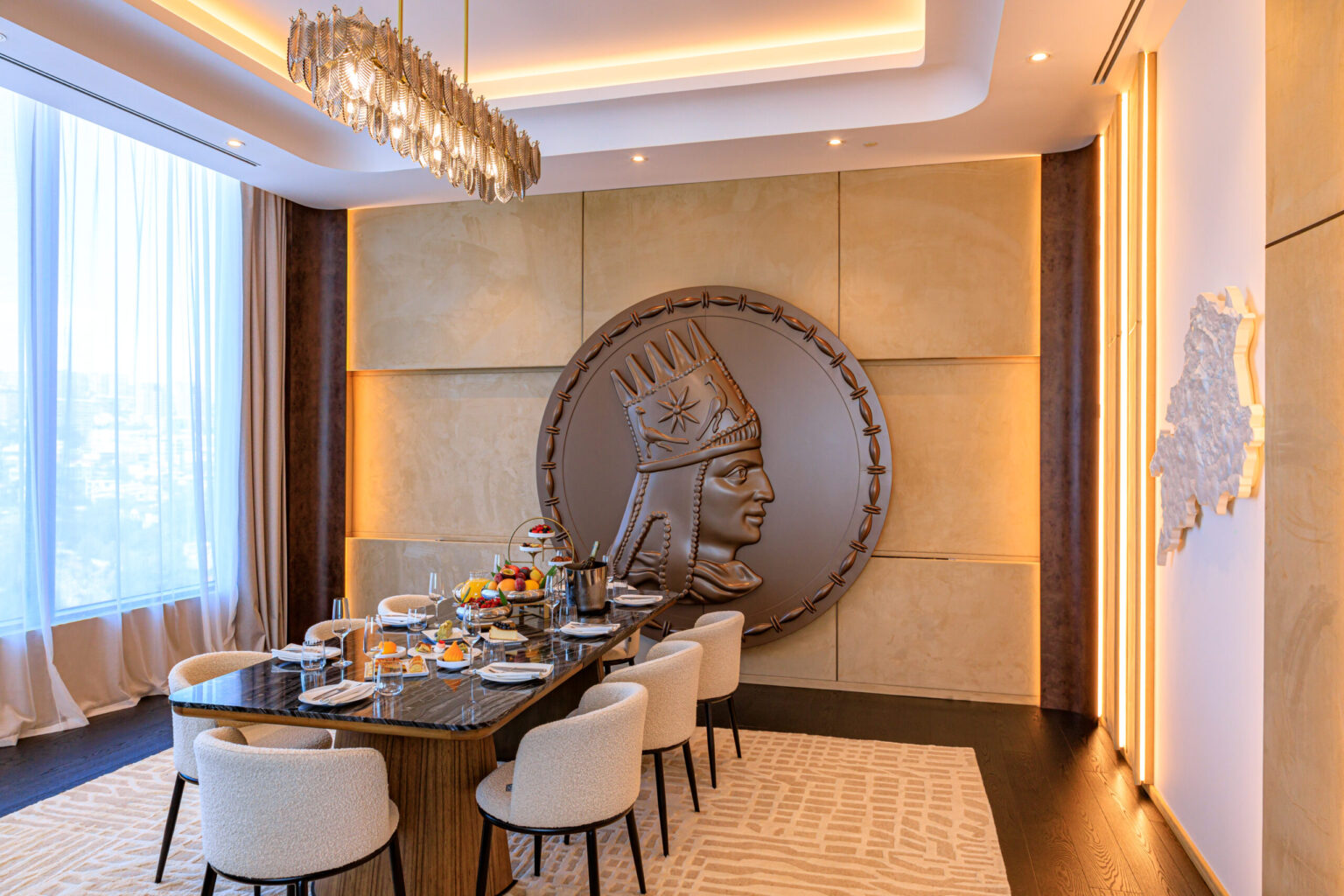 Royal Suite (300 m2) - Seven Visions Resort & Places, The Dvin